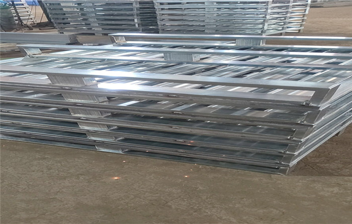 為什么要選擇金屬托盤(pán)廠家直銷